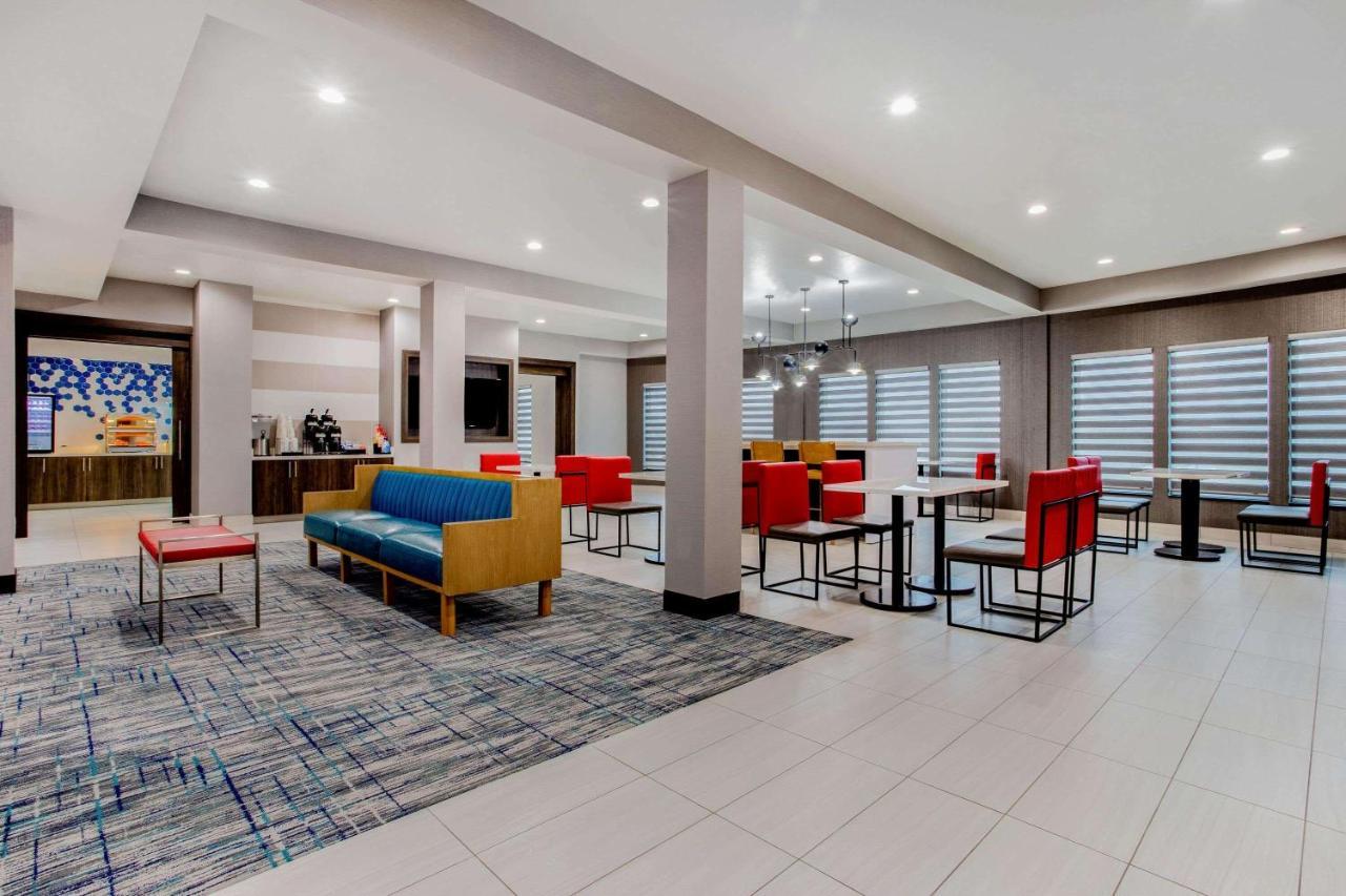 La Quinta Inn & Suites By Wyndham Northlake Ft. Worth Elizabethtown Eksteriør billede