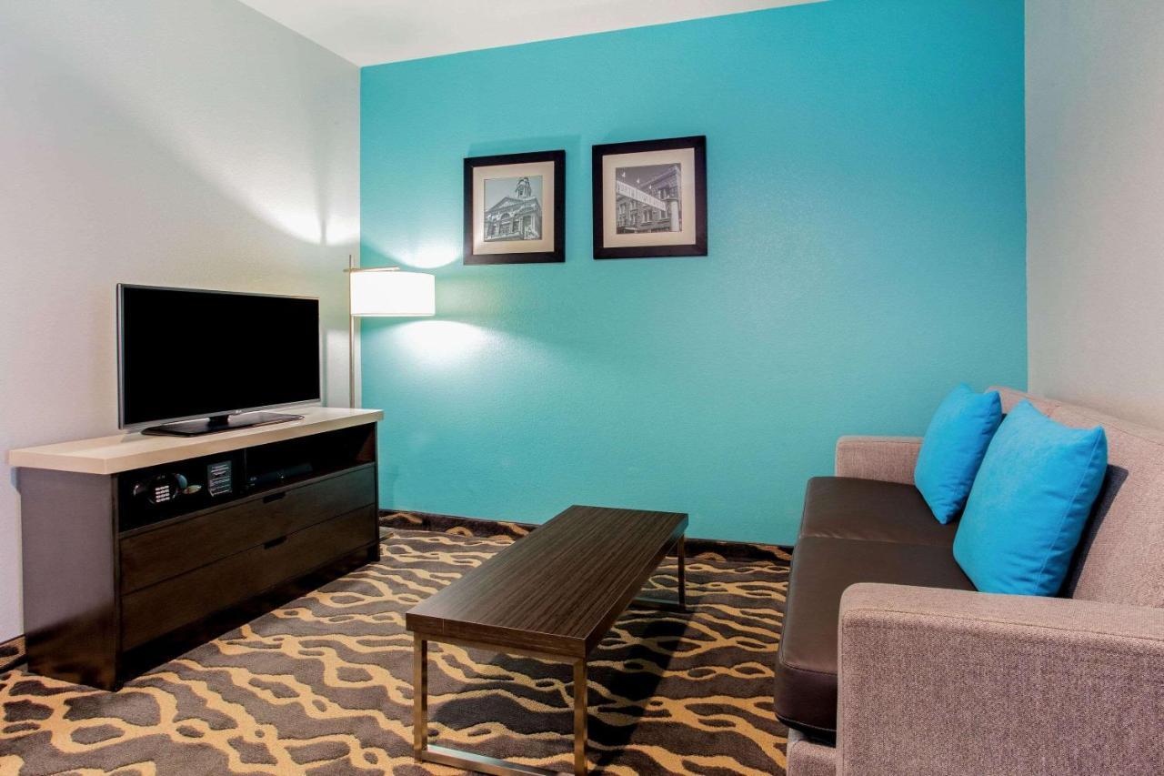 La Quinta Inn & Suites By Wyndham Northlake Ft. Worth Elizabethtown Eksteriør billede