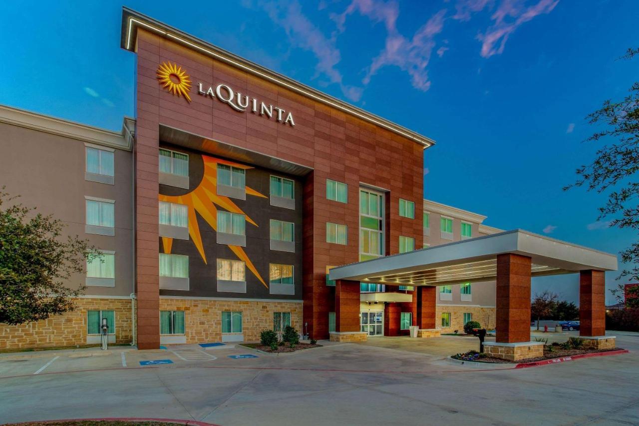 La Quinta Inn & Suites By Wyndham Northlake Ft. Worth Elizabethtown Eksteriør billede