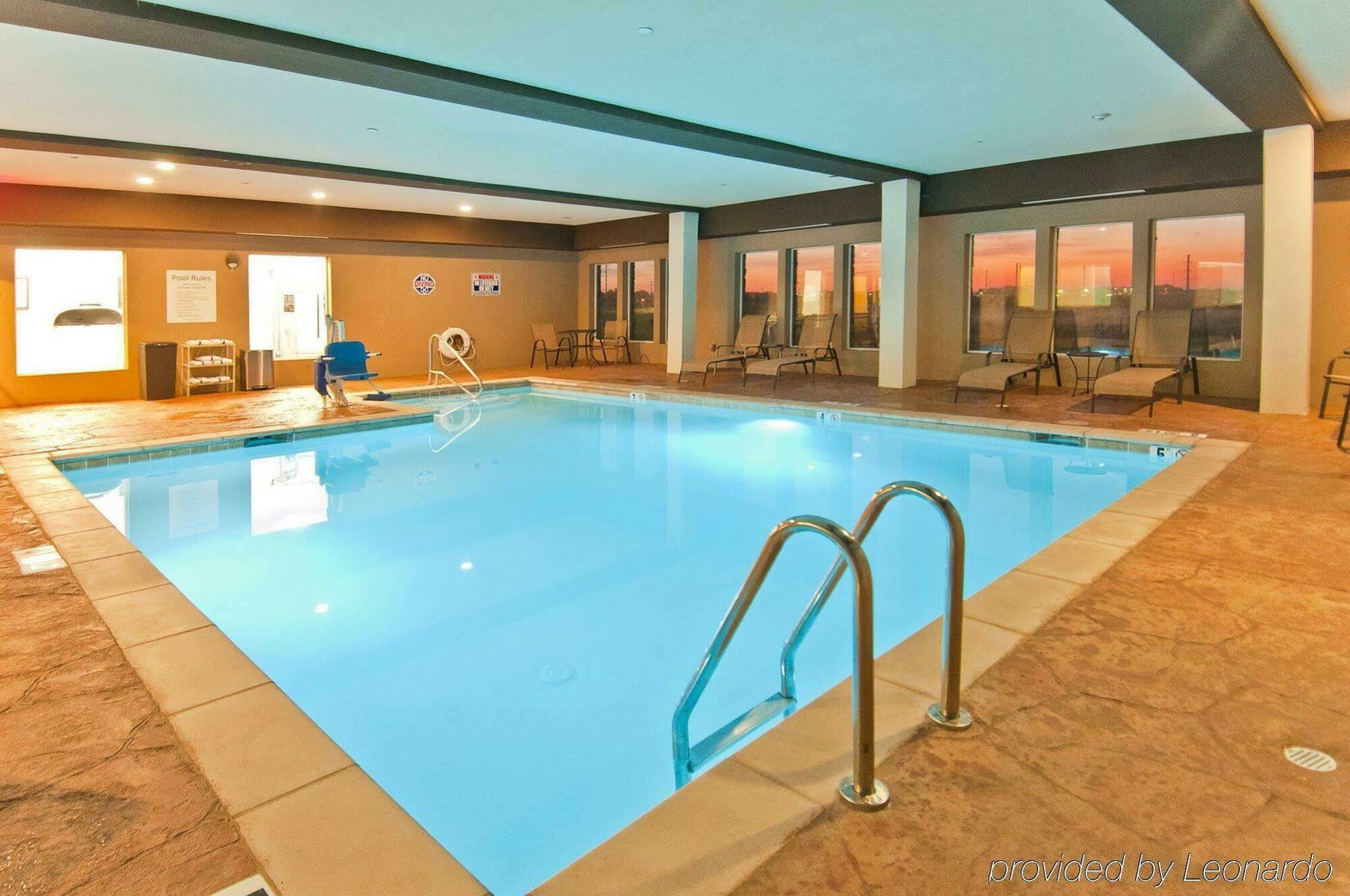 La Quinta Inn & Suites By Wyndham Northlake Ft. Worth Elizabethtown Eksteriør billede